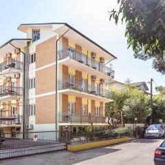 Отель Villa Maria Apartments Италия, Риччоне - отзывы, цены и фото номеров - забронировать отель Villa Maria Apartments онлайн вид на фасад