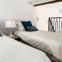 Отель Nice Opera AP4173 by Riviera Holiday Homes Ницца комната для гостей фото 5