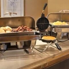 Отель Chicago Club Inn & Suites питание