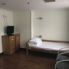 Отель King’s Joy Hotel Tian’anmen Square Китай, Пекин - 6 отзывов об отеле, цены и фото номеров - забронировать отель King’s Joy Hotel Tian’anmen Square онлайн удобства в номере фото 2