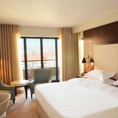Отель Hyatt Regency Nice Palais de la Méditerranée 5* Стандартный номер с различными типами кроватей фото 9