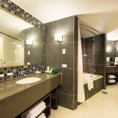 Отель Hilton Guam Resort And Spa ванная фото 4