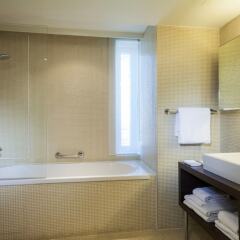 Отель Park Inn by Radisson Antwerpen ванная фото 2