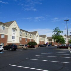 Отель Candlewood Suites Columbus Airport США, Гаханна - отзывы, цены и фото номеров - забронировать отель Candlewood Suites Columbus Airport онлайн парковка