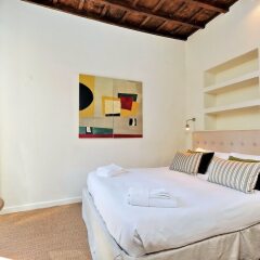 Апартаменты Trevi Lovely Terrace Apartment комната для гостей фото 2