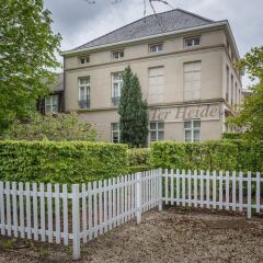 Отель The Originals Hostellerie Ter Heide Бельгия, Каприйке - отзывы, цены и фото номеров - забронировать отель The Originals Hostellerie Ter Heide онлайн с домашними животными