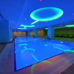 Ramada Hotel & Suites Istanbul Merter с домашними животными