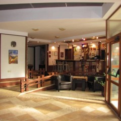 Отель Edelweiss Inn Apartments Болгария, Банско - отзывы, цены и фото номеров - забронировать отель Edelweiss Inn Apartments онлайн гостиничный бар