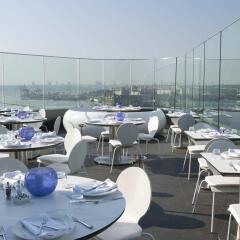 Отель DoubleTree By Hilton Istanbul - Moda пляж