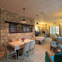 1850 Hotel Alacati Чешме гостиничный бар