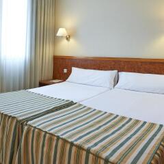 Отель Hesperia Sant Joan Suites Испания, Сан-Жоан-Деспи - 5 отзывов об отеле, цены и фото номеров - забронировать отель Hesperia Sant Joan Suites онлайн комната для гостей