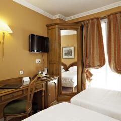 Отель Hôtel des ducs de Bourgogne Париж удобства в номере фото 2