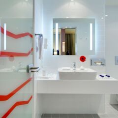 Гостиница Park Inn by Radisson Ярославль в Ярославле - забронировать гостиницу Park Inn by Radisson Ярославль, цены и фото номеров ванная фото 2