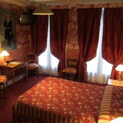 Отель Hôtel De Nice в номере