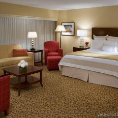 Отель Toronto Marriott Bloor Yorkville Hotel Канада, Торонто - отзывы, цены и фото номеров - забронировать отель Toronto Marriott Bloor Yorkville Hotel онлайн комната для гостей