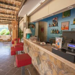 Отель Baia Chia - Chia Laguna Resort Италия, Домус-де-Мария - отзывы, цены и фото номеров - забронировать отель Baia Chia - Chia Laguna Resort онлайн интерьер отеля