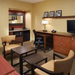 Отель Courtyard by Marriott St. Louis Downtown West удобства в номере
