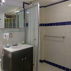 Отель Chalet del Carmen Coyoacán Мексика, Мехико - отзывы, цены и фото номеров - забронировать отель Chalet del Carmen Coyoacán онлайн ванная
