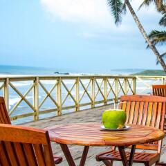 Отель Anomabo Beach Resort балкон