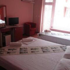 Отель Guest House Orchidea Болгария, Поморие - отзывы, цены и фото номеров - забронировать отель Guest House Orchidea онлайн удобства в номере фото 2
