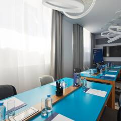 Гостиница Holiday Inn Express Moscow - Khovrino