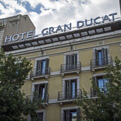 Отель BCN Urban Hotels Gran Ducat Испания, Барселона - 5 отзывов об отеле, цены и фото номеров - забронировать отель BCN Urban Hotels Gran Ducat онлайн вид на фасад фото 2