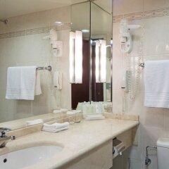 Гостиница Crowne Plaza Moscow World Trade Centre в Москве - забронировать гостиницу Crowne Plaza Moscow World Trade Centre, цены и фото номеров Москва ванная фото 2