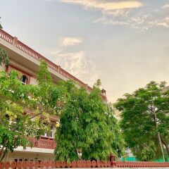 Suryaa Villa - A City Centre Hotel фото 10