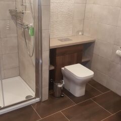 Отель Best Western Kings Manor Hotel Великобритания, Эдинбург - 1 отзыв об отеле, цены и фото номеров - забронировать отель Best Western Kings Manor Hotel онлайн ванная фото 2