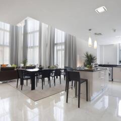 Avenue Hotel в номере