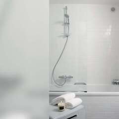 Отель Le 9Hotel Central Брюссель ванная