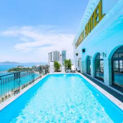 Daphovina Hotel Нячанг бассейн фото 3