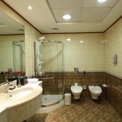 Coral Dubai Deira Hotel in Dubai, United Arab Emirates from 127$, photos, reviews - zenhotels.com bathroom