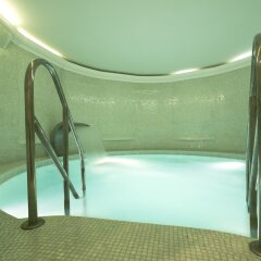 Opera Hotel & Spa бассейн