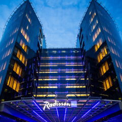 Рэдиссон Блу Шереметьево (Radisson Blu Sheremetyevo Hotel) вид на фасад фото 2