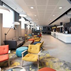 Отель Hampton by Hilton London Docklands гостиничный бар