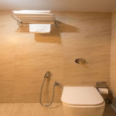 OYO 7157 Hotel BKC Inn in Mumbai, India from 83$, photos, reviews - zenhotels.com bathroom