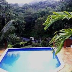 The blue Lagoon Hostel & Private Rooms бассейн