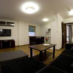 Отель Apartamenty Convallis Польша, Косцелиско - отзывы, цены и фото номеров - забронировать отель Apartamenty Convallis онлайн комната для гостей