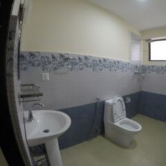 Отель Bodhi Tree Hostel Непал, Катманду - отзывы, цены и фото номеров - забронировать отель Bodhi Tree Hostel онлайн ванная
