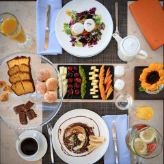 Отель Somewhere Boutique Hotel Vouliagmeni Греция, Афины - отзывы, цены и фото номеров - забронировать отель Somewhere Boutique Hotel Vouliagmeni онлайн питание