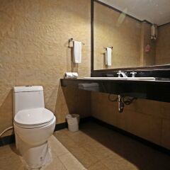 Hotel Nida Sukhumvit Prompong Бангкок ванная фото 2