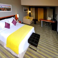 Holiday Inn Jeddah Al Salam in Jeddah, Saudi Arabia from 96$, photos, reviews - zenhotels.com room amenities
