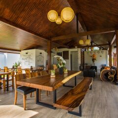 Phuket Airport Hotel интерьер отеля