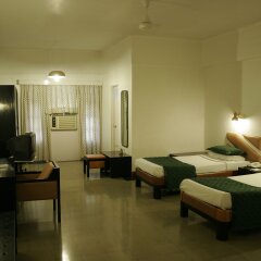 West End Hotel in Mumbai, India from 119$, photos, reviews - zenhotels.com guestroom photo 3