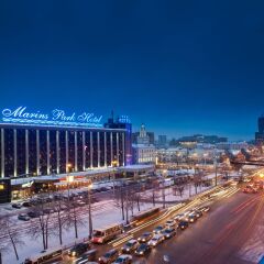 Гостиница Маринс Парк в Екатеринбурге - забронировать гостиницу Маринс Парк, цены и фото номеров Екатеринбург балкон