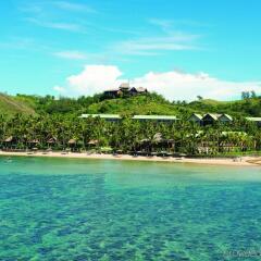 Отель Outrigger Fiji Beach Resort Фиджи, Сигатока - отзывы, цены и фото номеров - забронировать отель Outrigger Fiji Beach Resort онлайн пляж фото 2