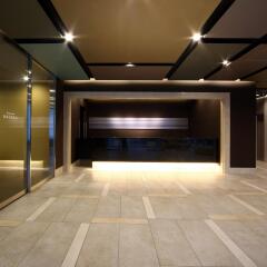 Отель Dormy Inn Premium Hakata Canal City Mae парковка