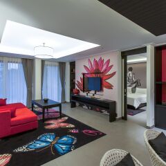 Отель The Pavilions, Suites комната для гостей фото 4