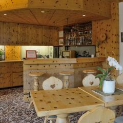 Отель Restaurant Corvatsch Швейцария, Санкт-Мориц - отзывы, цены и фото номеров - забронировать отель Restaurant Corvatsch онлайн интерьер отеля фото 2
